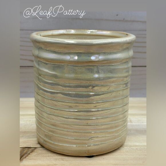 Roselia Beige Ceramic Planter Pot - Picture 2 of 8